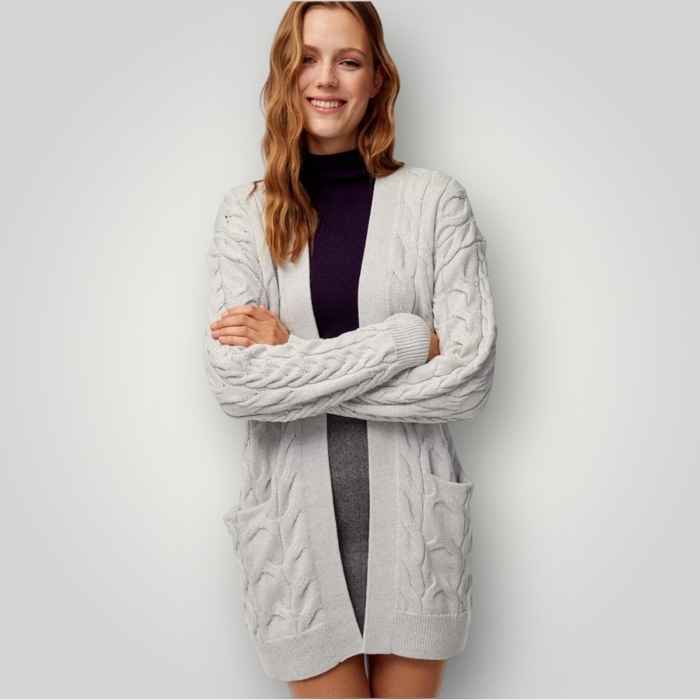 EUC Aritzia Wilfred 100% Merino Wool Cable Knit Cardigan Size M